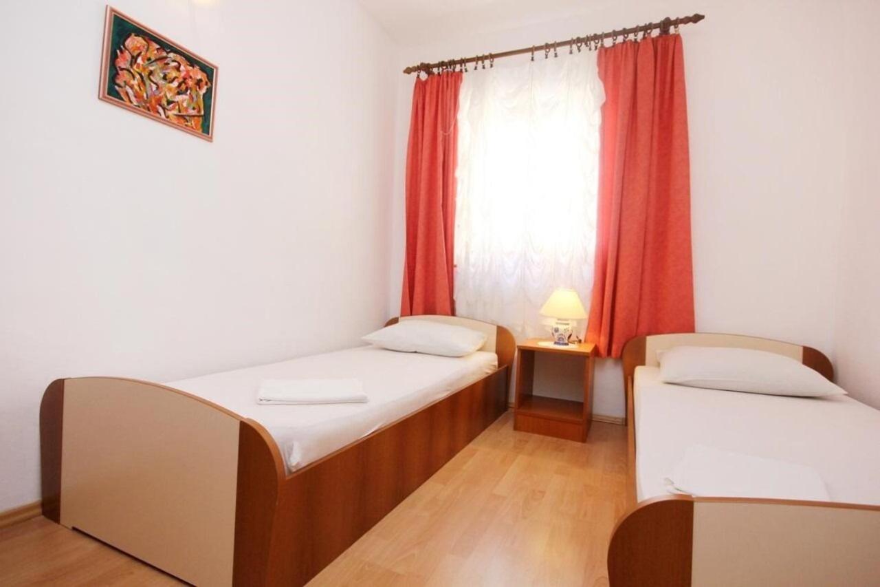 Apartments Tonka - 150M From The Sea & Parking Orebic Exterior photo
